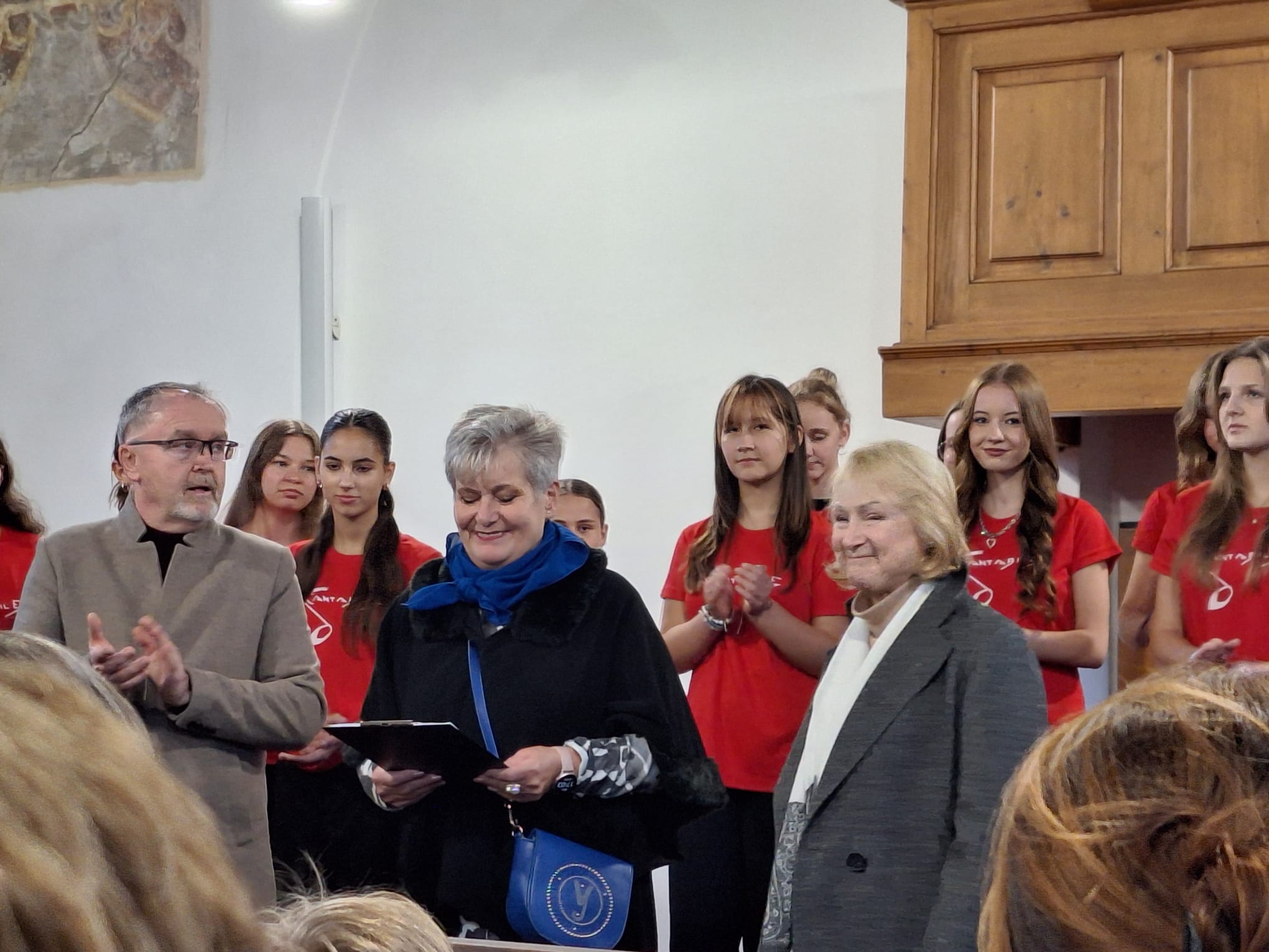 1b2ad9b2-646e-4dae-ae4f-1b2278e876ea