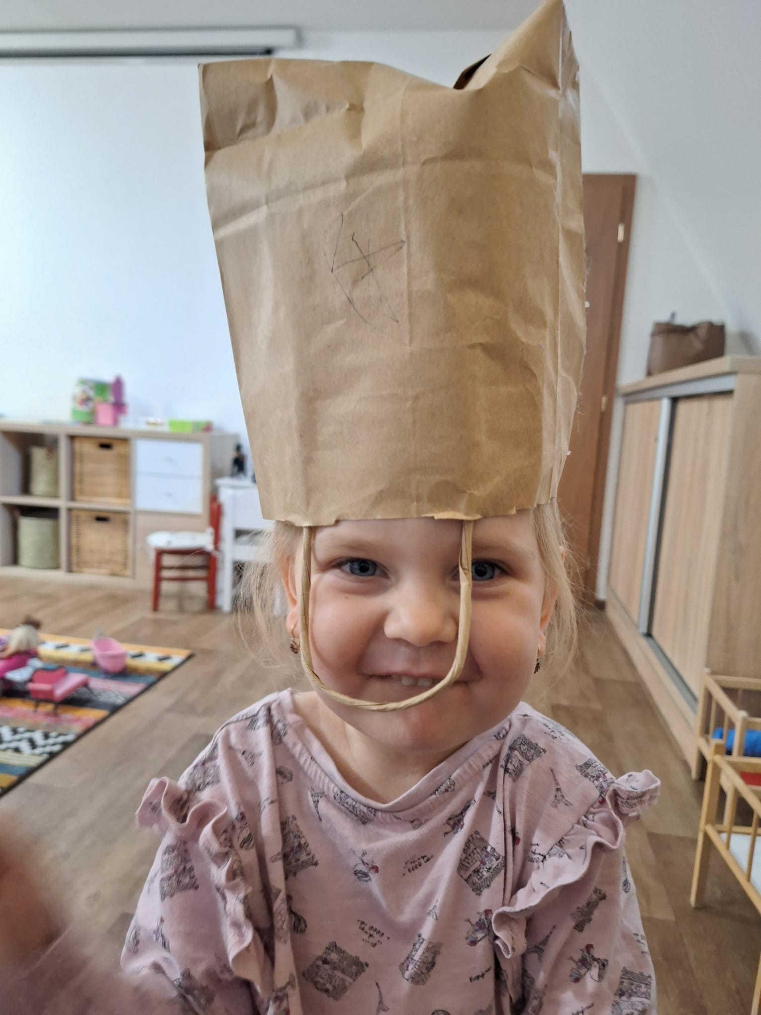 8a7eddf5-6982-4c77-94c7-e7f6fe18ddfb