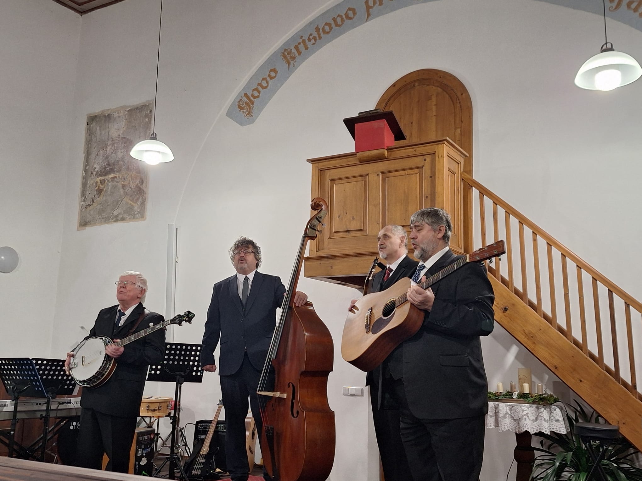 2da3402c-a072-458f-93c8-c66587c5a4e8