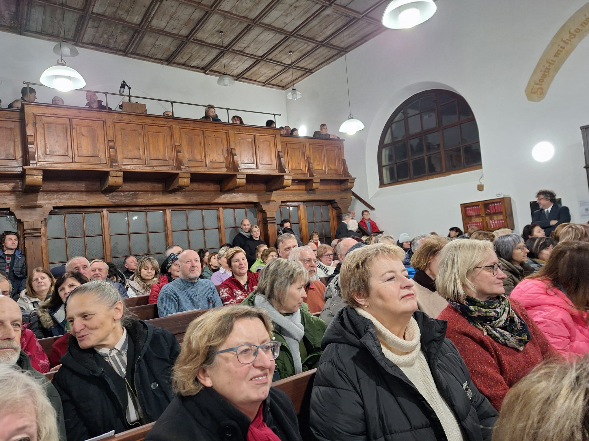 c8cd0ceb-6746-4161-97ec-fef6a567d896